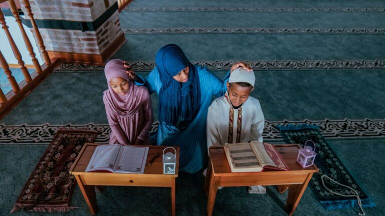 Helps in Understanding Islamic Rituals from a Young Age